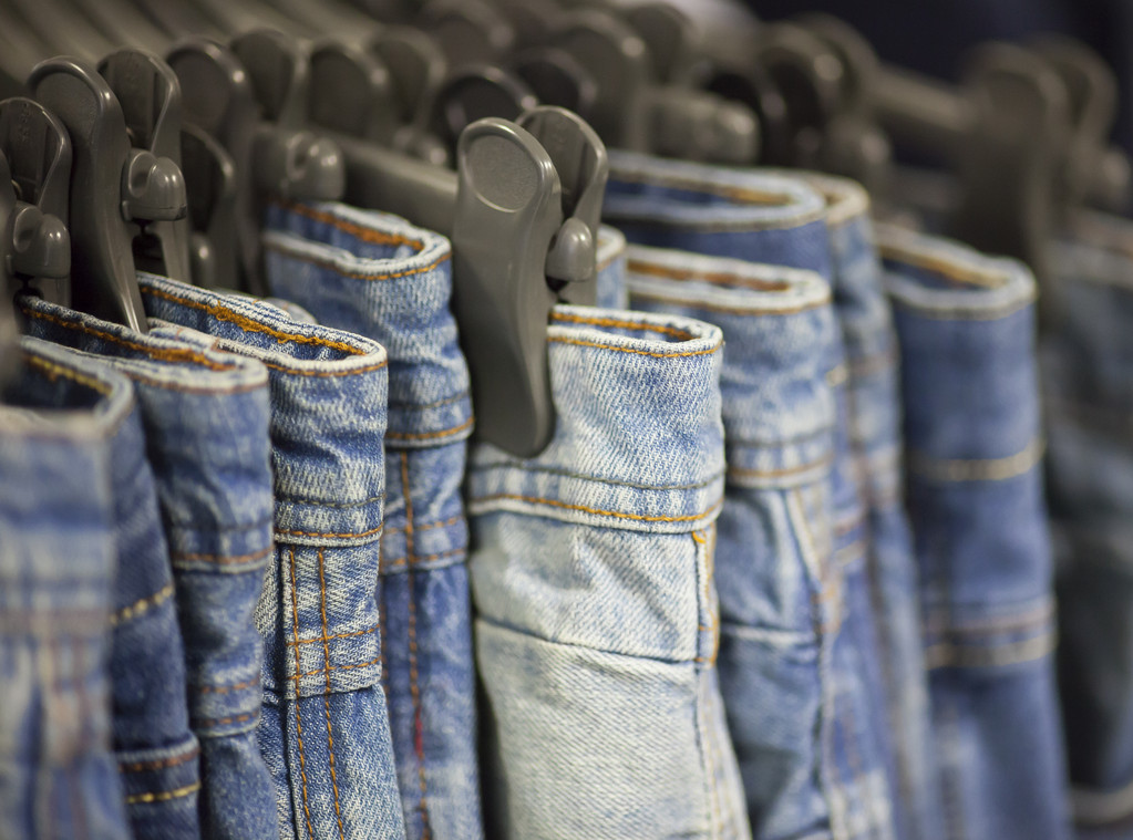 你知道哪些正规暴利的生意？牛仔裤的暴利，服装人大揭秘