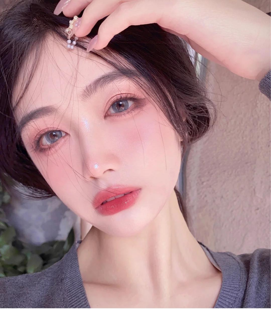 妖精眼妆的正确画法,日常眼妆画法简单出门也很美