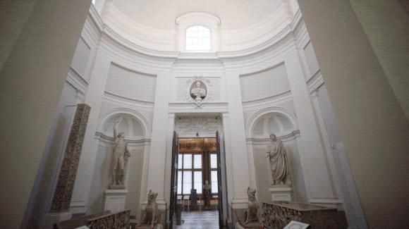 真美女,捐出千亿家产,成就世界顶级博物馆,稀世珍宝对全球开放