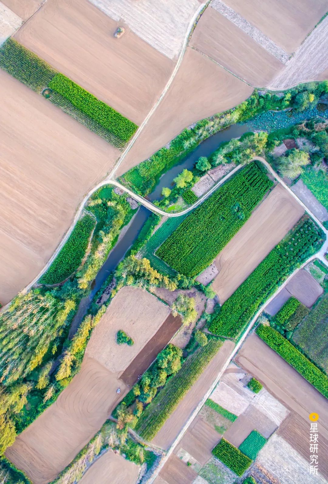 5000公里看地球,5000英里在中国是多少公里