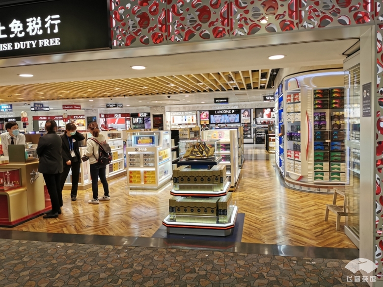 感觉捡到宝了！坐飞机前收到邮件，第2020位旅客提供升舱礼遇