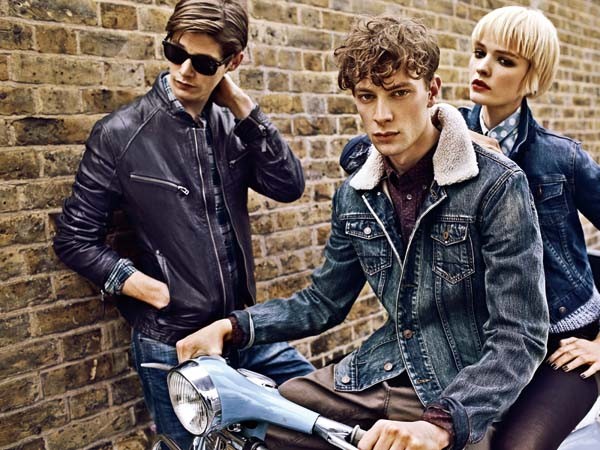 杰克琼斯是不是算潮牌,杰克琼斯最新的衣服