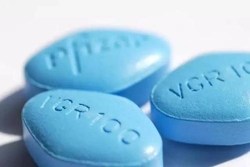 给女顾客下药男子被刑拘,给女顾客下药嫌疑男子被刑拘