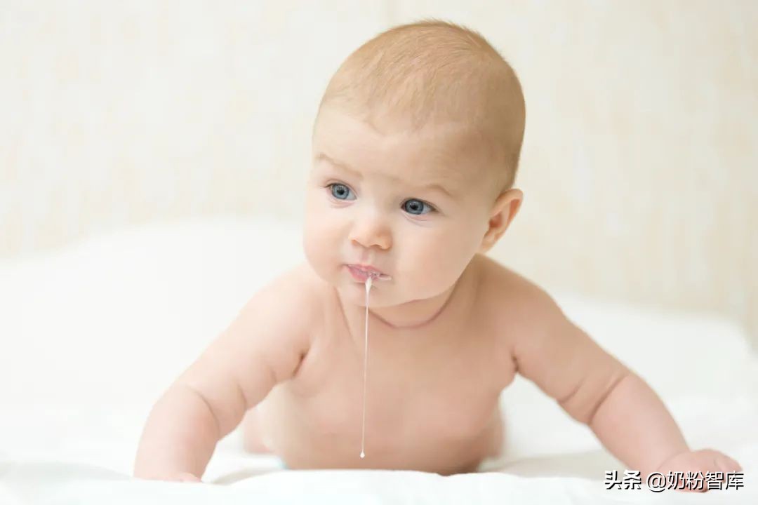孩子喝奶粉拉的绿便什么原因,吃奶粉吃得少拉绿便什么原因