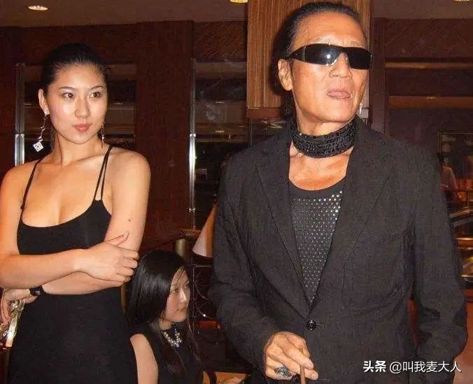 谢贤年轻时婚姻视频,谢贤两段婚姻图片