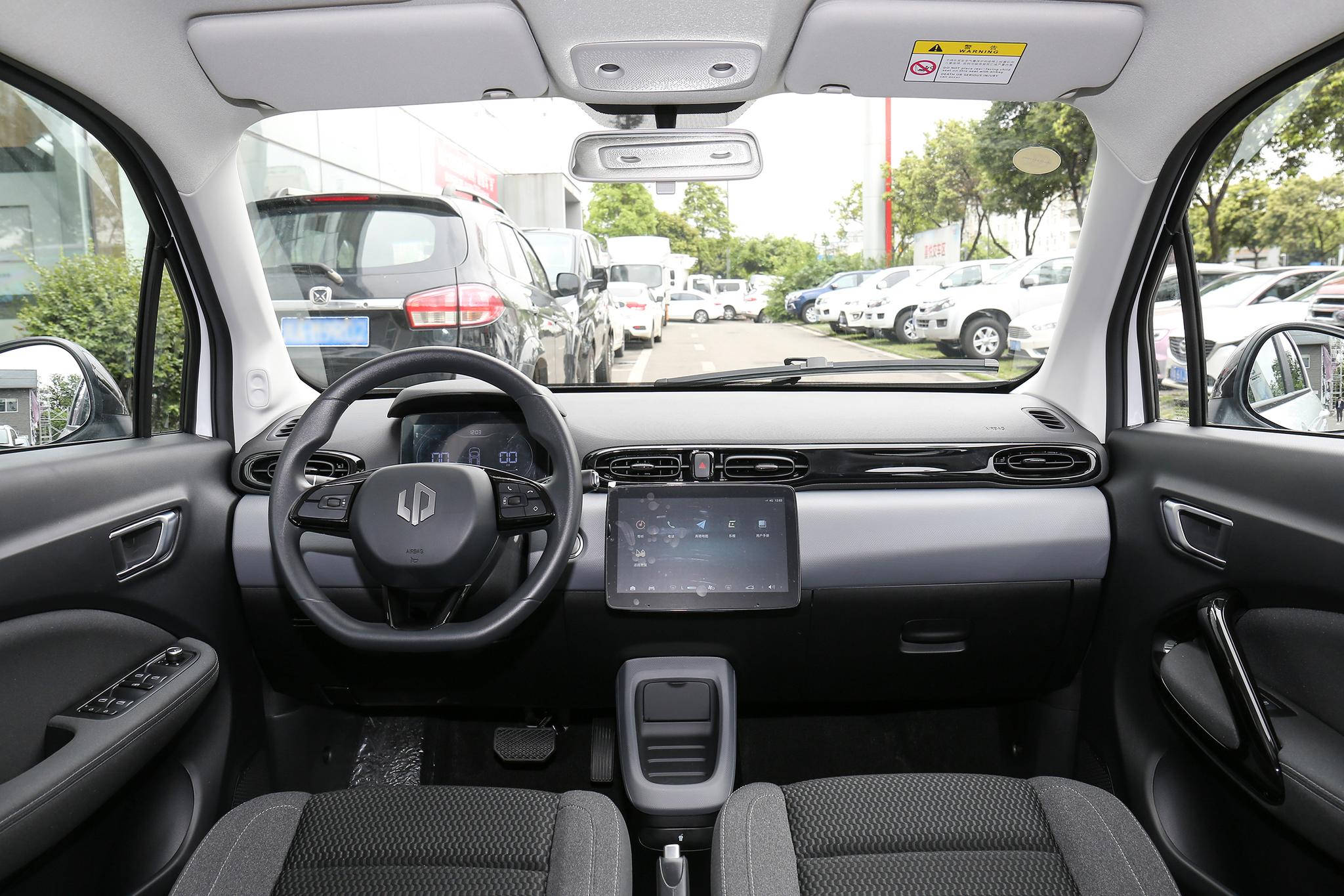 零跑新能源电动汽车t03,最便宜的新能源车零跑t03