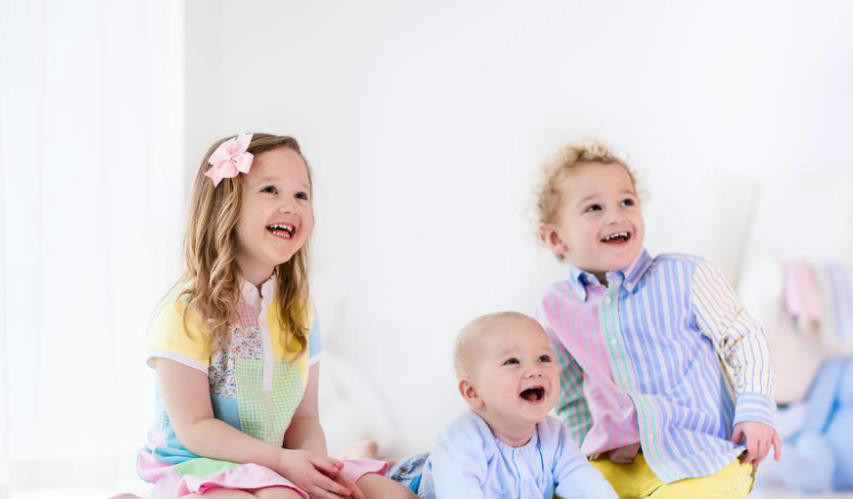 爸爸姓潘妈妈姓周给宝宝取名字,爸爸姓周给宝宝取小名