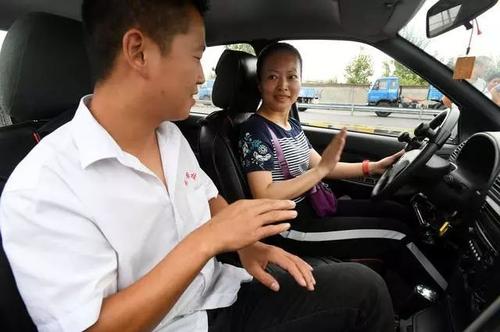 学车慢的人是笨吗,学车最慢的要多久学会