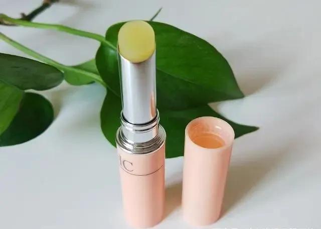 dhc自然唇膏,dhc唇膏杏色怎么样