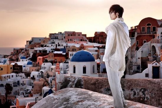 许嵩：“弃医从文”的音乐才子