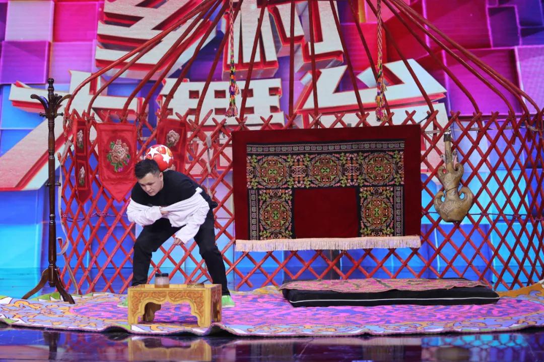 文安VS特克斯|少年展示传承600余年的高杆绝技,每一个动作都令人心惊胆颤