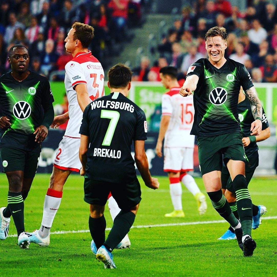 又见塔哥进球,但狼平老师还是来了