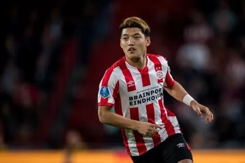 中国足球和日本足球哪个更强一点,日本足球的进步中国足球何去何从