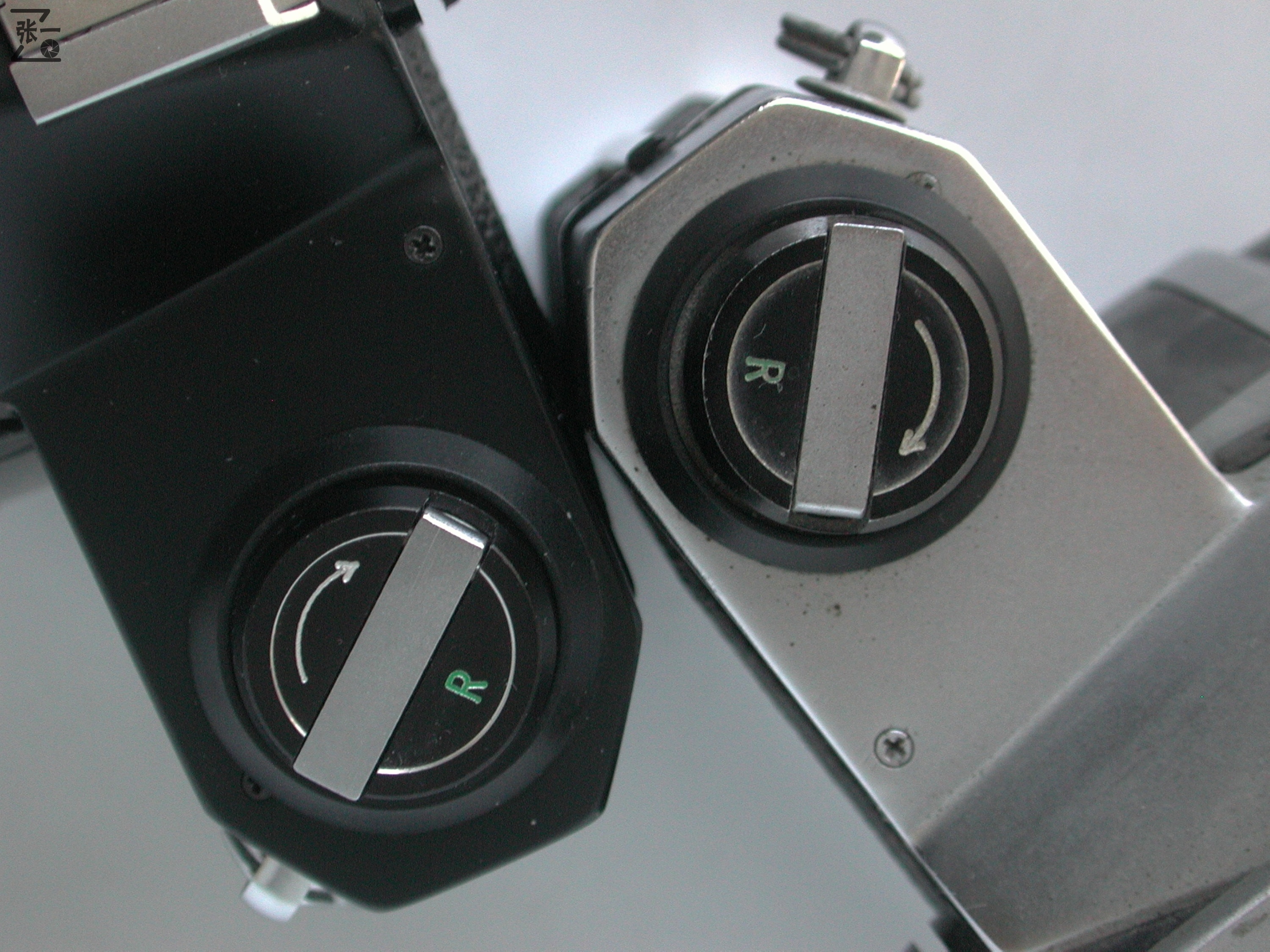 中国重庆生产的明佳MingcaMCK1000单反照相机