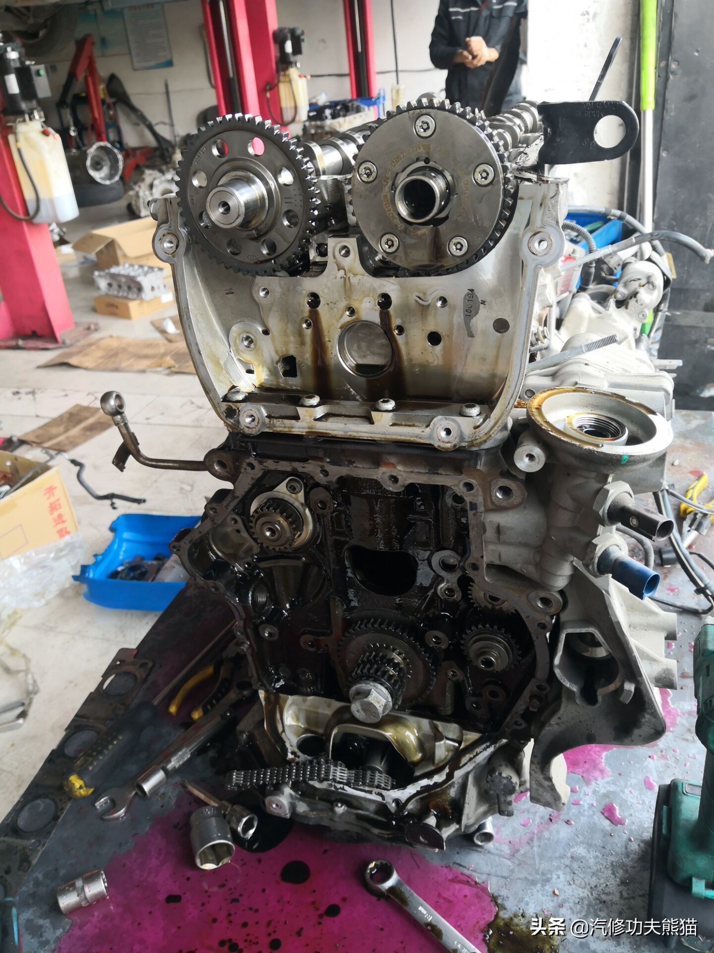 大众夏朗烧机油用什么燃油宝,2012款夏朗2.0t烧机油怎么处理