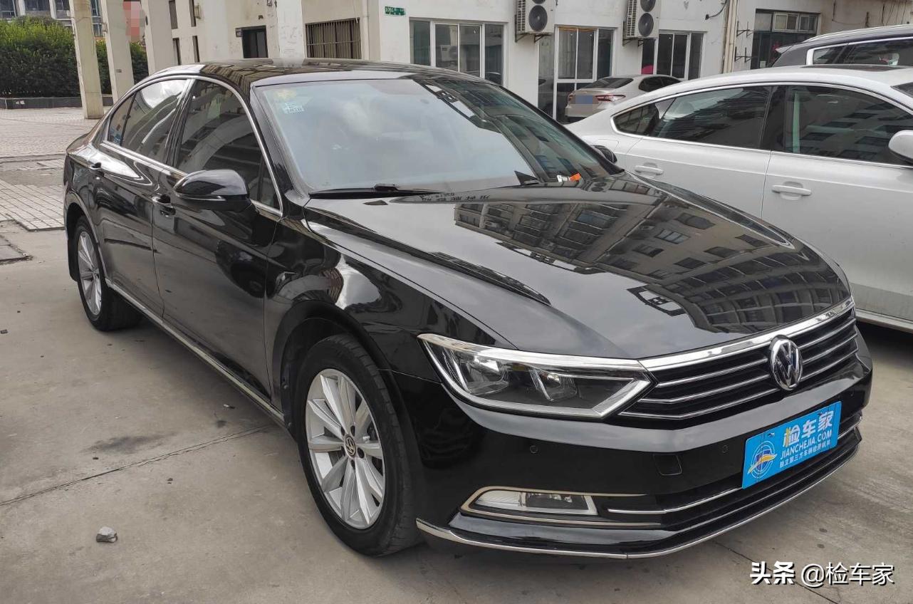 大众迈腾车子,18年顶配迈腾现在值多少