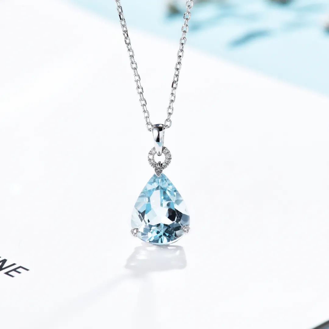 喜欢海蓝色五行喜什么,喜欢海蓝之谜