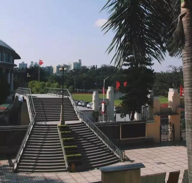 这所培养出2位院士的名校，是每一位东莞人的情结