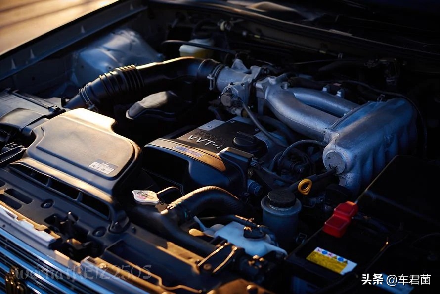 情怀皇冠老车经典语录,情怀老车06年皇冠