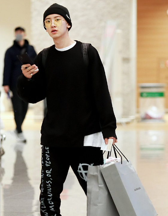 韩系男孩穿搭少年感,韩国男孩子穿搭