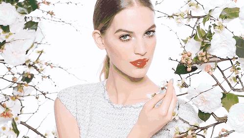 像时尚达人们一样无惧镁光灯？飞顿铂金牛奶光给你稳稳的底气