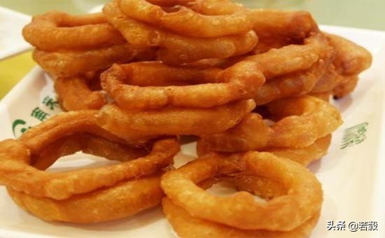 去哪里吃最有老北京味道的小吃,看看你喝过的老北京豆汁