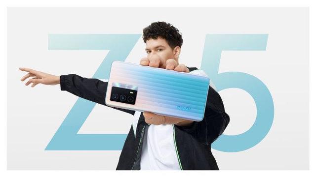 iqooz5上手评测性能溢价体验几何,怎么评价iqoo手机