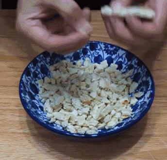 西安正宗小吃街是回民街吗,西安正宗本地小吃街回民街