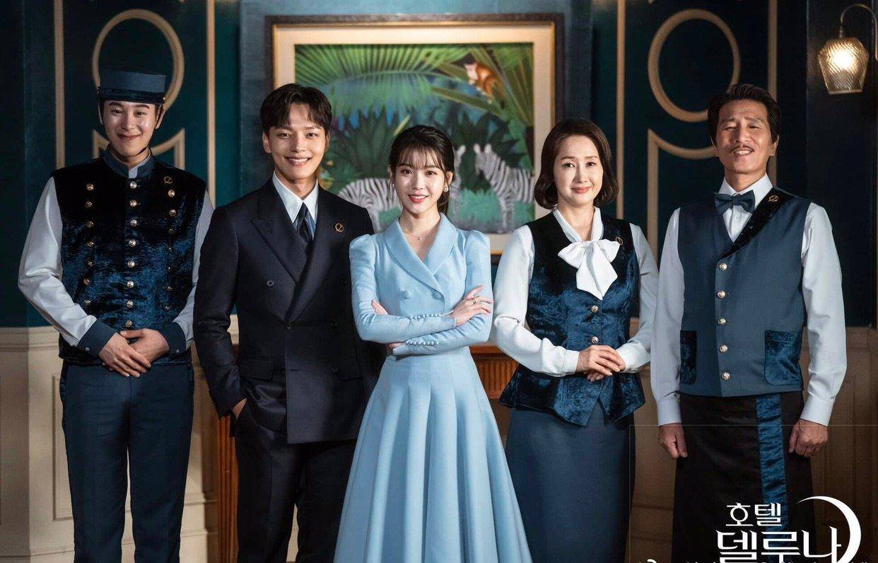 iu换装惊艳全场,iu变装秀完整版