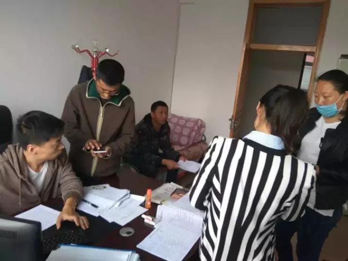 吉林省蛟河市黄松甸镇黑木耳,吉林省黄松甸是黑木耳的著名产地