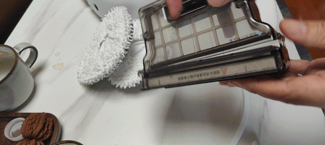 拖地扫地一体机如何自动清洗,扫地拖地机器人自动清洗