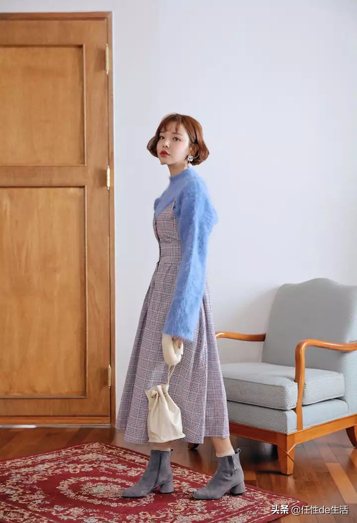 韩国女明星穿的衣服曝光,韩国女明星的衣服都是从哪里买的