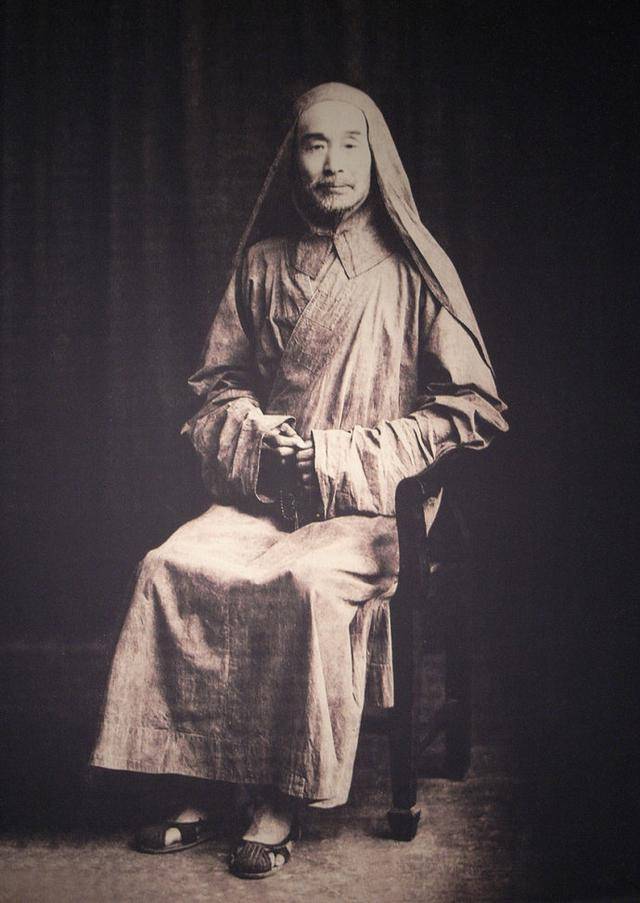 弘一法师小病大病,弘一晚年怎么不看中医