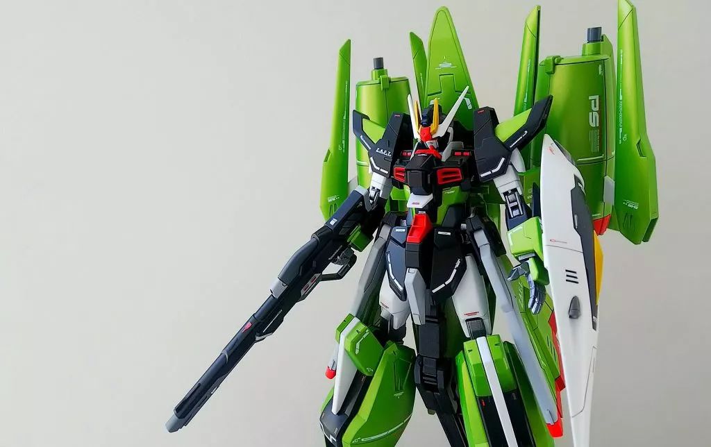 佳作:不同比例的巧妙融合,装上背包你就是混沌高达