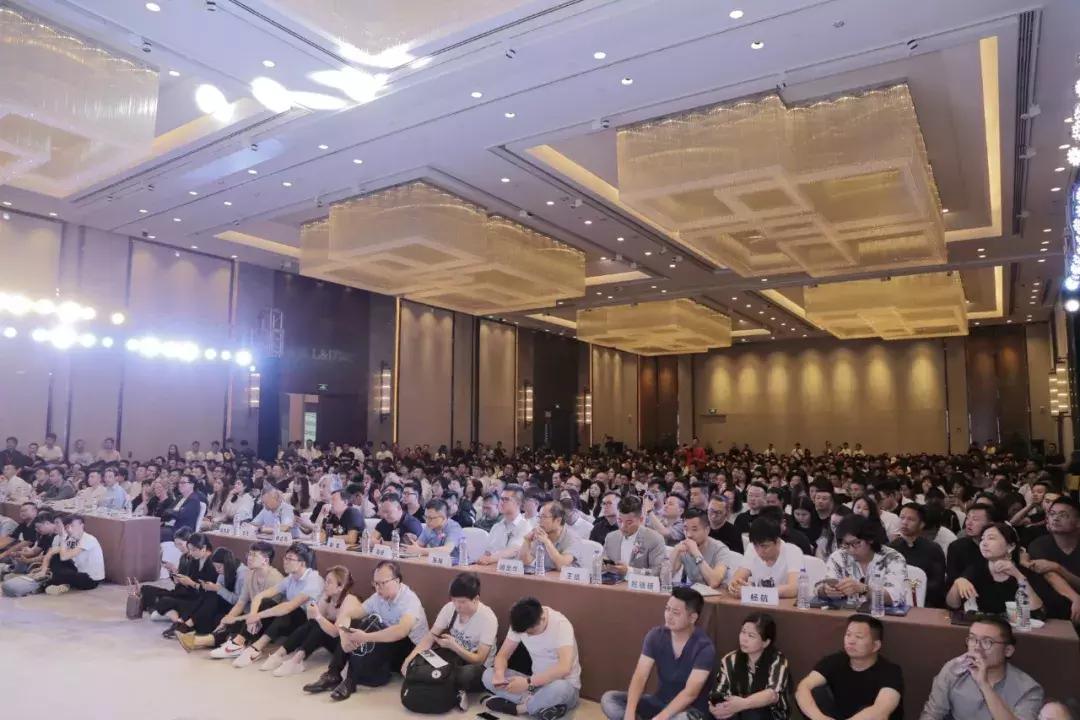 凯莉赫本设计的工装,凯莉赫本设计项目