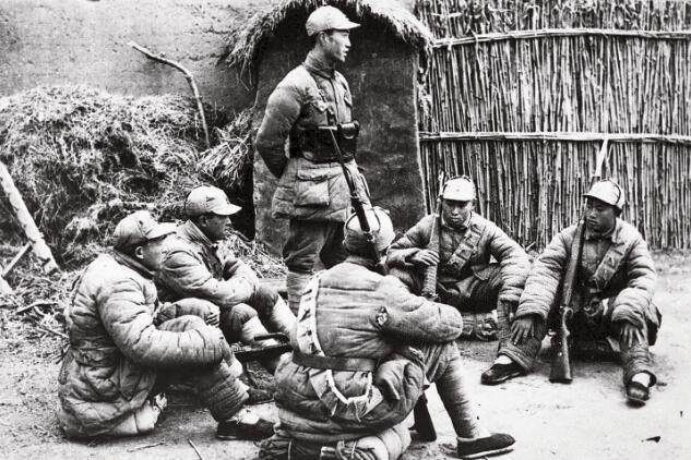 1947年粟裕连战连捷，陈毅却批华野：战术蠢笨落后，只会人海战术