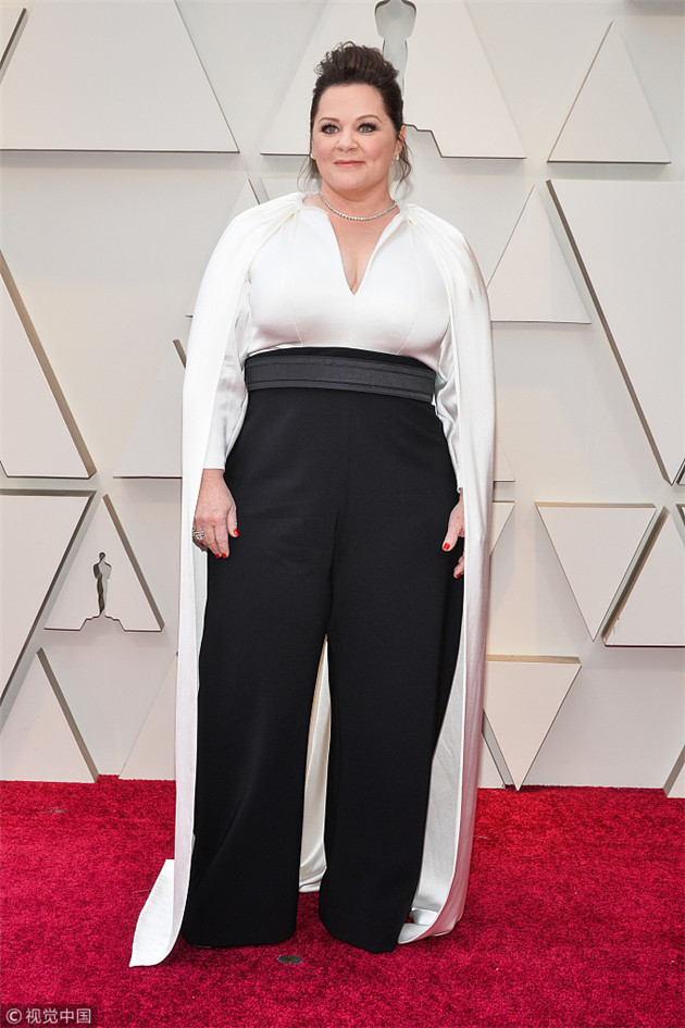 Gaga女神致敬赫本海王又戴粉嫩发箍今年奥斯卡看点有点多