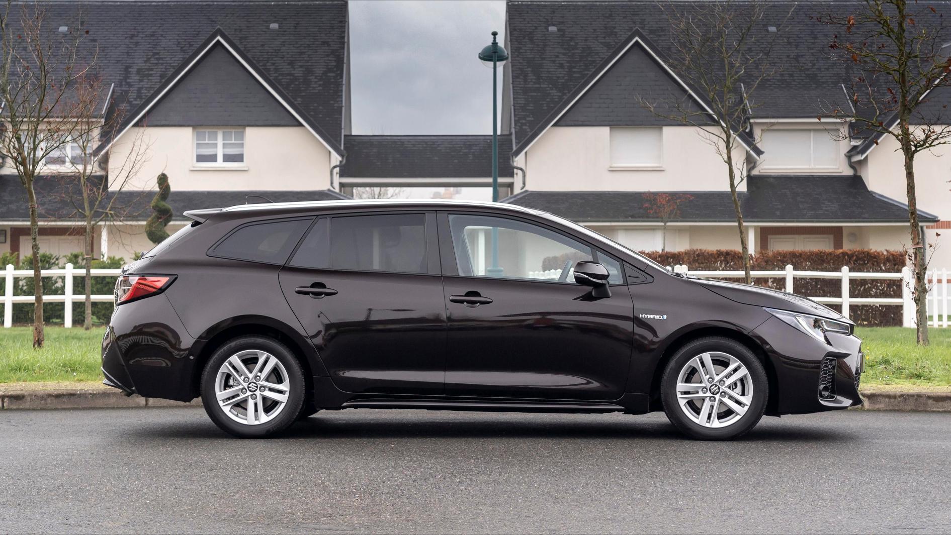 铃木维特拉后排座椅放倒能睡人不,铃木维特拉后排放倒睡觉怎么操作