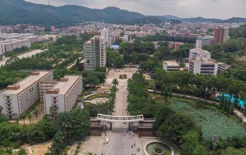 介绍3所金融商贸类高校，属于“二本”却就业保研都有保障