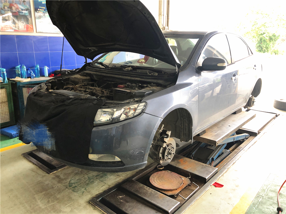 起亚福瑞迪刹车油在哪里,起亚福瑞迪保养灯怎么归零