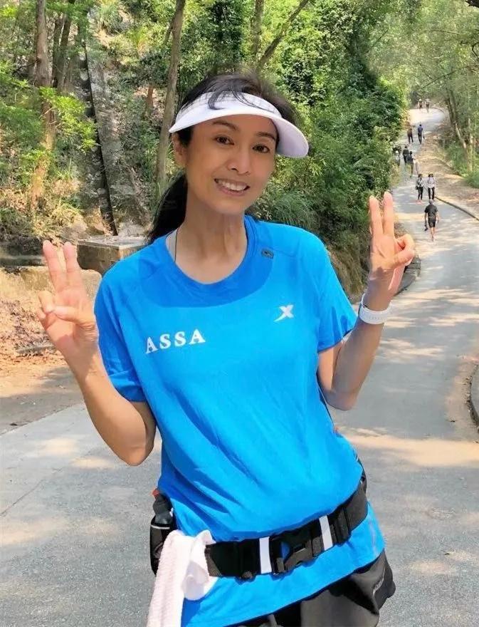 说好的不老女神，怎么生图就崩了？