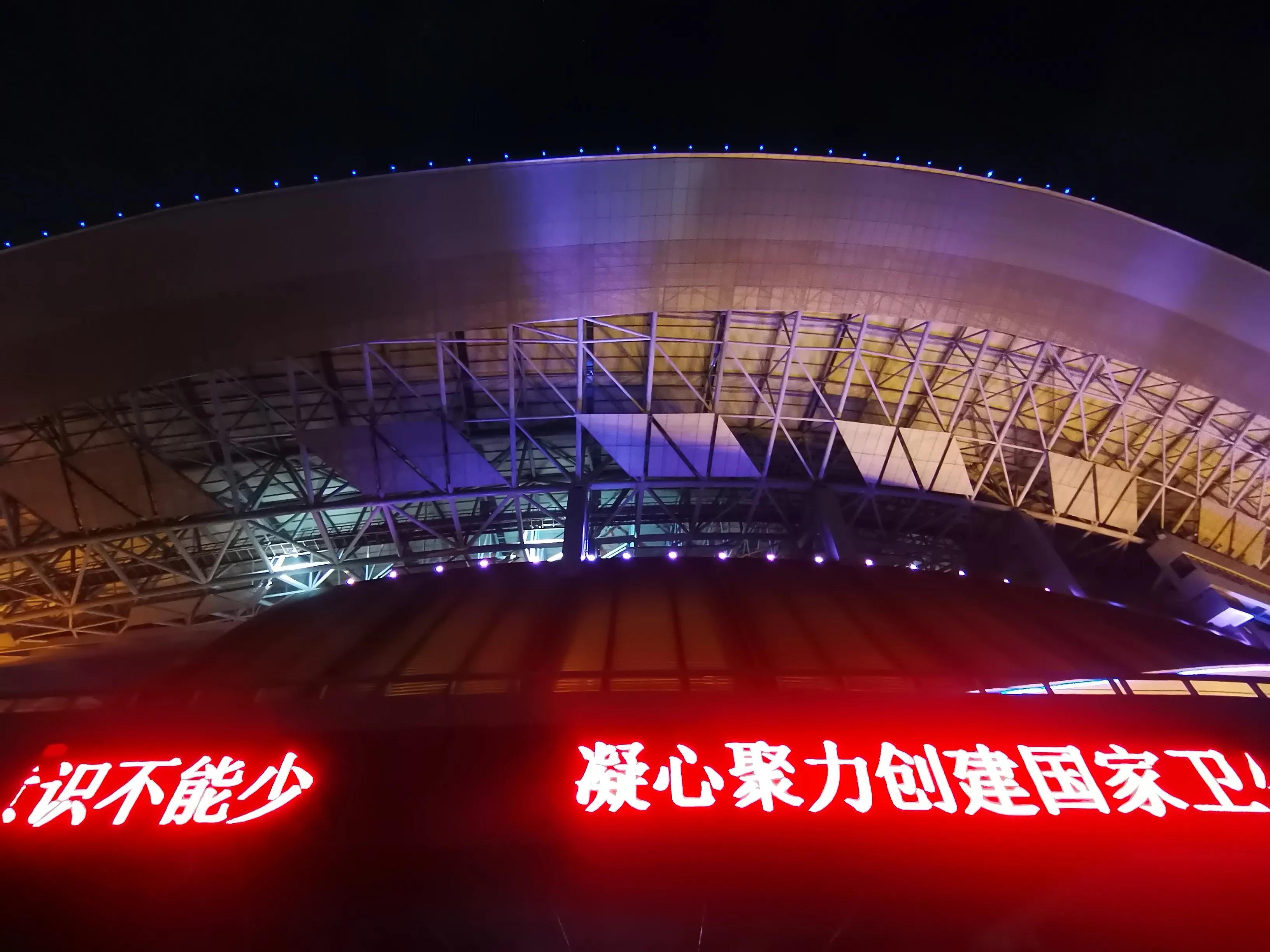 走进体育领略文化魅力,南宁体育中心足球比赛