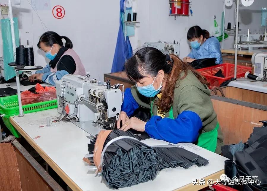 天等抢劫,天等抢钱案