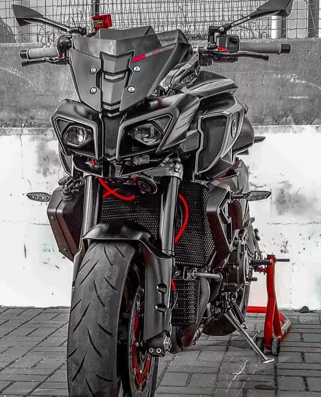 雅马哈街车mt-10加速测试,雅马哈mt-10照片