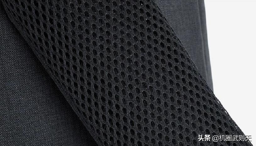 国产背包硬刚德国奔驰宝马标配，用小米的价格体验奢侈的品质，香