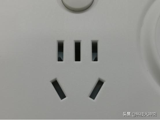 飞利浦彩云智能wifi排插,飞利浦黑色usb排插评测