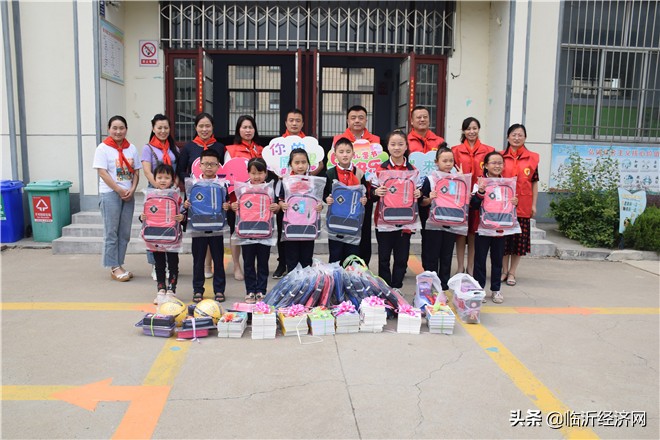 圆梦微心愿关爱留守儿童活动,心愿贺卡小学生