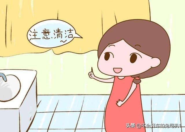 疫情就在身边我们要做好自我防护,按照疫情防控要求做好防护措施