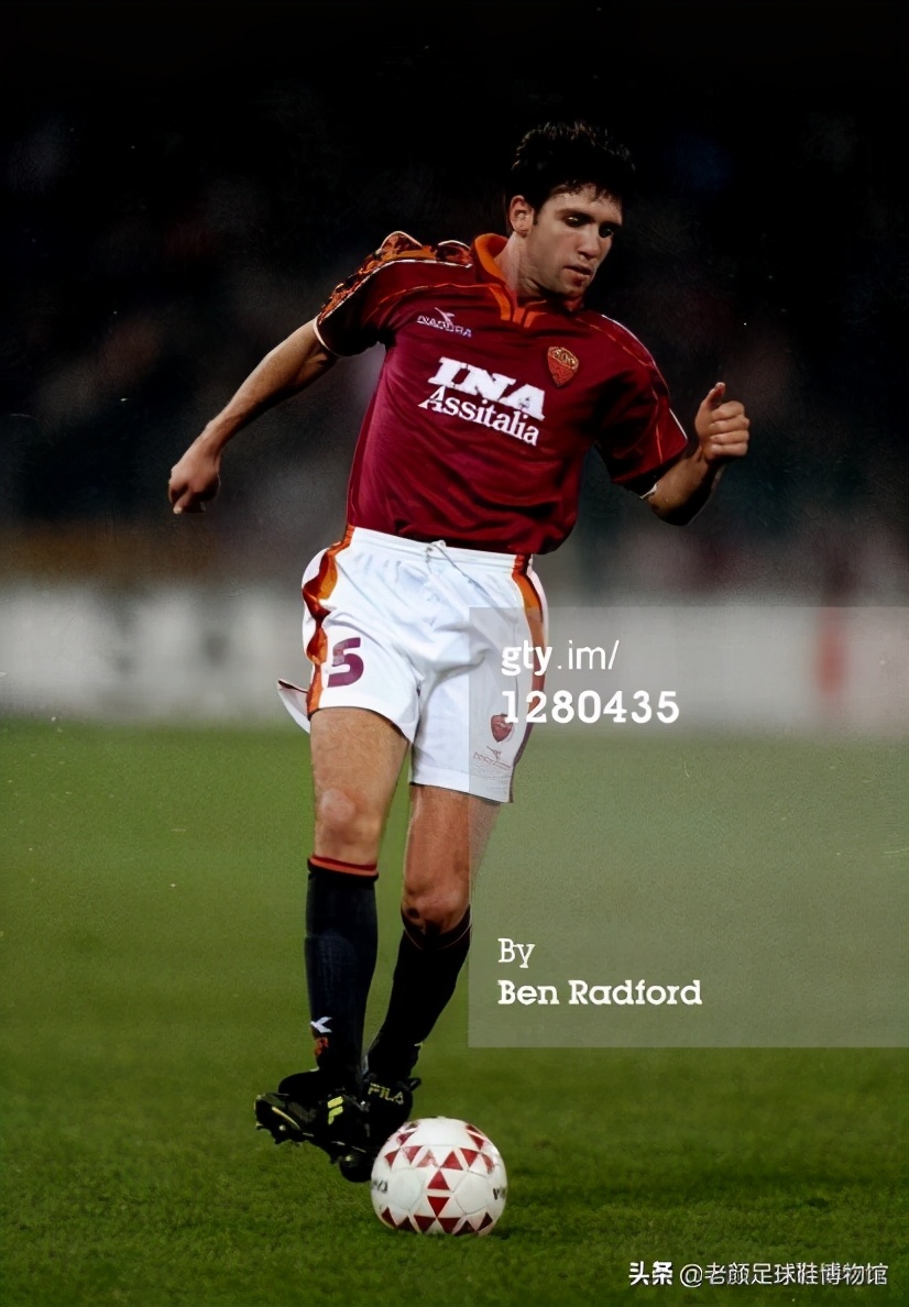 被足球做空的意大利品牌，却给了韩国人和安踏发财的机会