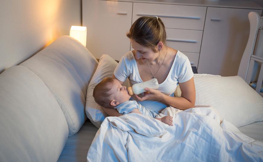 夜奶要戒掉？2岁JoJo喝夜奶640毫升，我是该喂还是不该喂